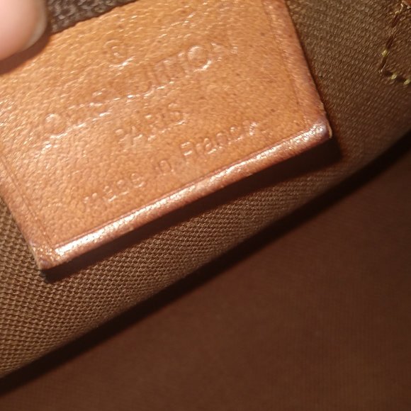 Louis Vuitton Mini Speedy Crossbody with Strap - Picture 13 of 16